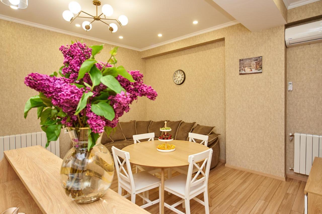 Apartment By The River Tbilisi Eksteriør bilde